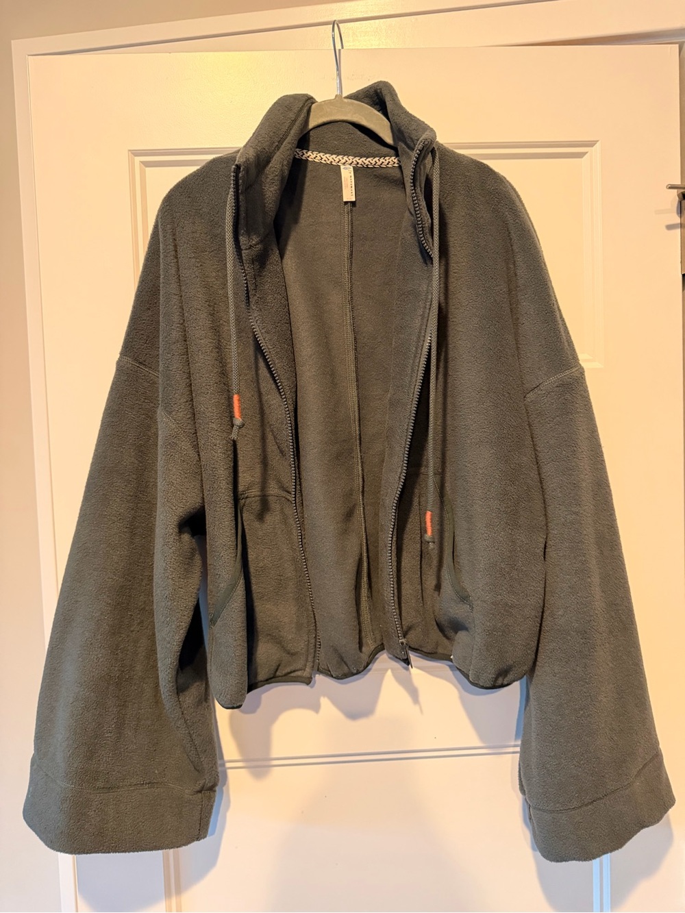 FP Movement Cropped Hoodie Sweatshirt-Medium - Picture 4 of 4